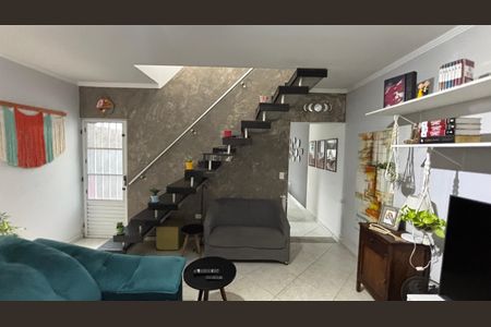 Casa à venda com 202m², 3 quartos e 2 vagasSala