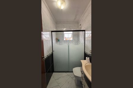 Casa à venda com 202m², 3 quartos e 2 vagasBanheiro