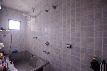 Casa para alugar com 385m², 4 quartos e 8 vagas Casa para alugar com 385m², 4 quartos e 8 vagasCasa 1 - Banheiro do Quarto 3