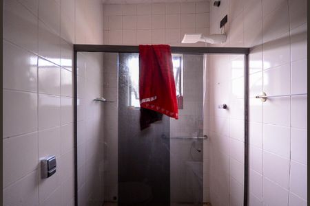 Casa para alugar com 385m², 4 quartos e 8 vagas Casa para alugar com 385m², 4 quartos e 8 vagasCasa 1 - Banheiro do Quarto 1