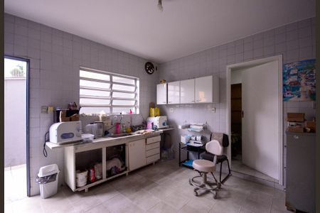 Casa para alugar com 385m², 4 quartos e 8 vagas Casa para alugar com 385m², 4 quartos e 8 vagasCasa 2 - Cozinha