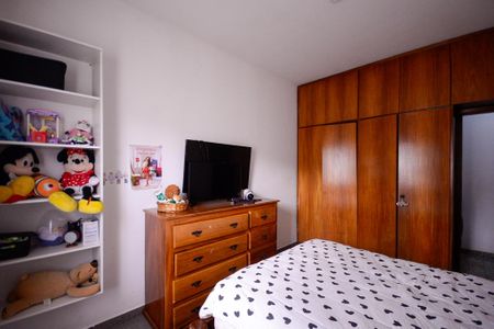 Casa para alugar com 385m², 4 quartos e 8 vagas Casa para alugar com 385m², 4 quartos e 8 vagasCasa 1 - Quarto 2