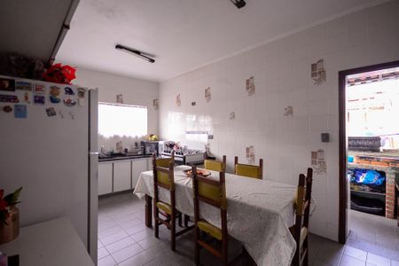 Casa para alugar com 385m², 4 quartos e 8 vagas Casa para alugar com 385m², 4 quartos e 8 vagasCasa 1 - Cozinha