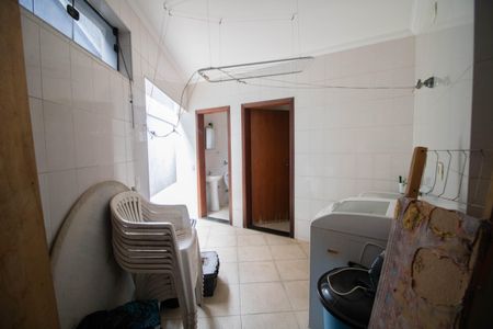 Casa à venda com 350m², 5 quartos e 5 vagasÁREA DE SERVIÇO