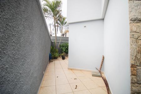 Casa à venda com 350m², 5 quartos e 5 vagasÁREA EXTERNA