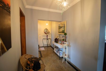 Casa à venda com 350m², 5 quartos e 5 vagasHALL DE ENTRADA