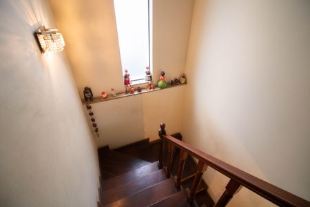 Casa à venda com 350m², 5 quartos e 5 vagasHALL DOS QUARTOS
