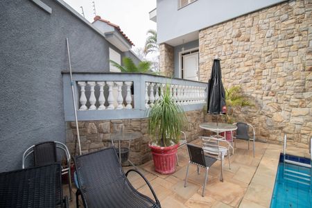 Casa à venda com 350m², 5 quartos e 5 vagasPISCINA