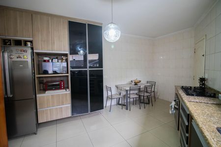 Casa à venda com 350m², 5 quartos e 5 vagasCOZINHA