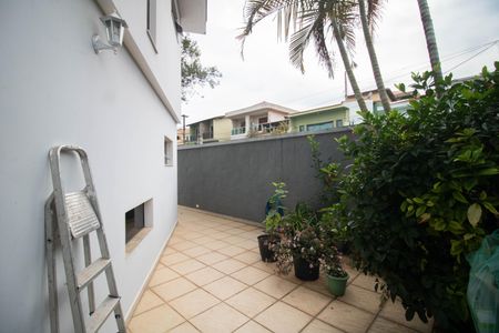 Casa à venda com 350m², 5 quartos e 5 vagasÁREA EXTERNA