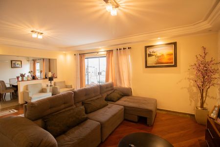 Casa à venda com 350m², 5 quartos e 5 vagasSALA