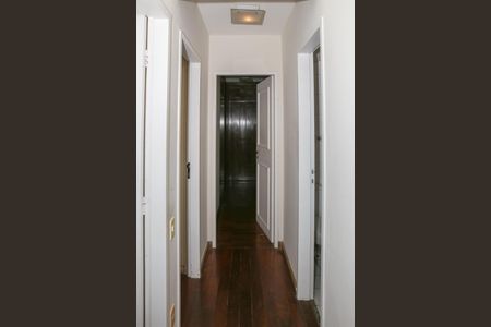 Corredor de apartamento à venda com 3 quartos, 85m² em Vl Pompeia, São Paulo