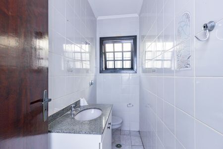 Casa para alugar com 200m², 3 quartos e 4 vagas Casa para alugar com 200m², 3 quartos e 4 vagasBanheiro 2