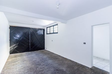 Casa para alugar com 200m², 3 quartos e 4 vagas Casa para alugar com 200m², 3 quartos e 4 vagasGaragem
