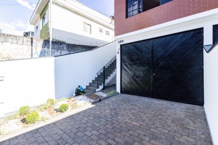 Casa para alugar com 200m², 3 quartos e 4 vagas Casa para alugar com 200m², 3 quartos e 4 vagasQuintal
