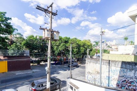 Vista Sala de casa para alugar com 3 quartos, 200m² em Jardim Monjolo, São Paulo