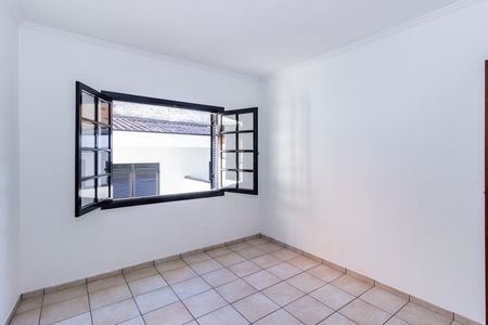 Casa para alugar com 200m², 3 quartos e 4 vagas Casa para alugar com 200m², 3 quartos e 4 vagasQuarto 2