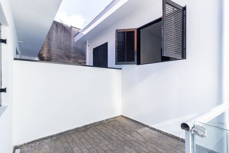 Casa para alugar com 200m², 3 quartos e 4 vagas Casa para alugar com 200m², 3 quartos e 4 vagasQuintal dos Fundos