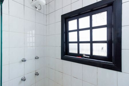 Casa para alugar com 200m², 3 quartos e 4 vagas Casa para alugar com 200m², 3 quartos e 4 vagasBanheiro Quarto 1