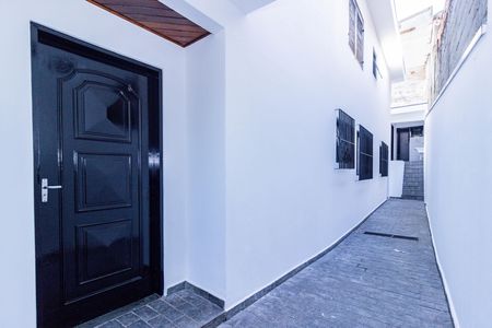 Casa para alugar com 200m², 3 quartos e 4 vagas Casa para alugar com 200m², 3 quartos e 4 vagasCorredor Externo