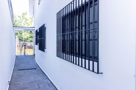 Casa para alugar com 200m², 3 quartos e 4 vagas Casa para alugar com 200m², 3 quartos e 4 vagasCorredor Externo