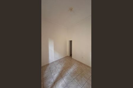 Casa para alugar com 60m², 2 quartos e sem vaga Casa para alugar com 60m², 2 quartos e sem vagaQuarto