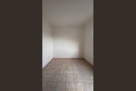 Quarto de casa para alugar com 2 quartos, 60m² em Vila Ramos, São Paulo
