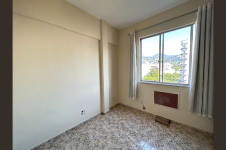 Apartamento à venda com 78m², 2 quartos e 1 vagaQuarto 2