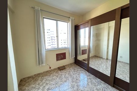 Apartamento à venda com 78m², 2 quartos e 1 vagaQuarto 2