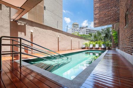 Studio à venda com 78m², 1 quarto e 2 vagasPiscina