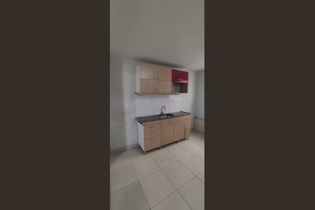 Cozinha de casa para alugar com 2 quartos, 200m² em Santa Genoveva, Goiânia