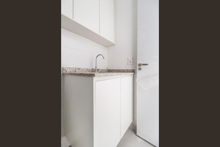 Banheiro de apartamento para alugar com 1 quarto, 48m² em Jardim Esperanca, Barueri