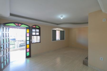Casa para alugar com 3 quartos, 200m² em Etelvina Carneiro, Belo Horizonte