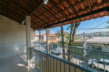 Casa para alugar com 3 quartos, 200m² em Etelvina Carneiro, Belo Horizonte