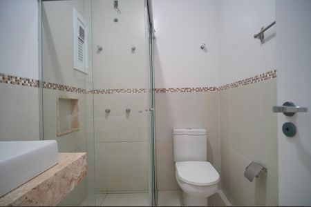 Casa para alugar com 135m², 3 quartos e 4 vagasBanheiro da Suíte