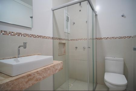 Casa para alugar com 135m², 3 quartos e 4 vagasBanheiro da Suíte