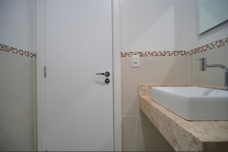 Casa para alugar com 135m², 3 quartos e 4 vagasBanheiro da Suíte