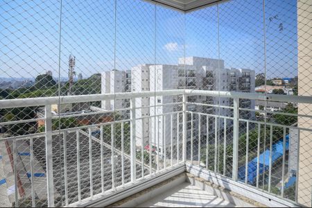Apartamento à venda com 59m², 2 quartos e 1 vaga Apartamento à venda com 59m², 2 quartos e 1 vagaVaranda