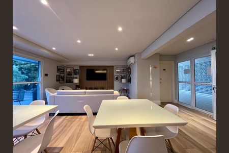 Apartamento para alugar com 36m², 1 quarto e 1 vaga Apartamento para alugar com 36m², 1 quarto e 1 vagaÁrea comum - Salão de festas