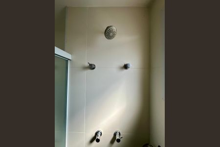 Banheiro de apartamento para alugar com 1 quarto, 36m² em Cambuí, Campinas