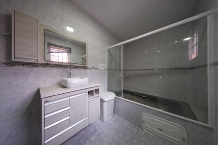 Casa para alugar com 250m², 3 quartos e 3 vagasBanheiro da Suíte