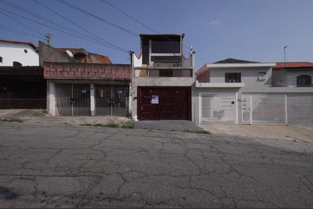Casa para alugar com 250m², 3 quartos e 3 vagasFachada