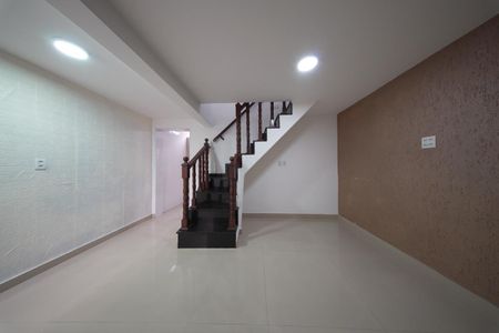 Sala de casa para alugar com 3 quartos, 250m² em Jardim Santa Maria, São Paulo