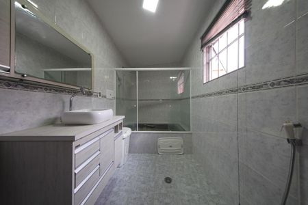 Casa para alugar com 250m², 3 quartos e 3 vagasBanheiro da Suíte