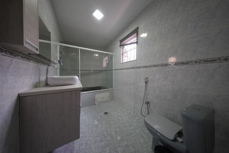 Casa para alugar com 250m², 3 quartos e 3 vagasBanheiro da Suíte