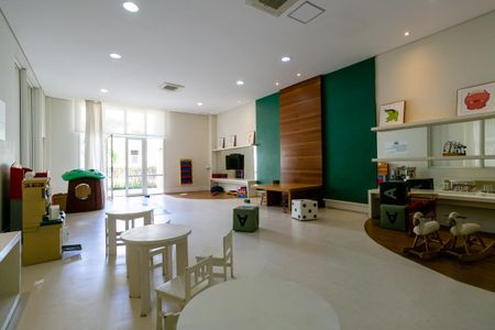 Apartamento à venda com 196m², 3 quartos e 3 vagasÁrea comum - Brinquedoteca