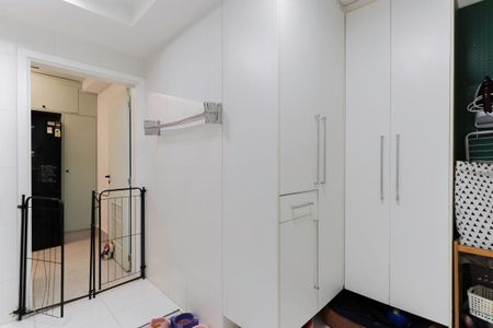 Apartamento à venda com 196m², 3 quartos e 3 vagasÁrea de serviço