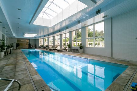 Apartamento à venda com 196m², 3 quartos e 3 vagasÁrea comum - Piscina coberta