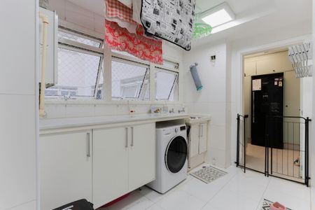 Apartamento à venda com 196m², 3 quartos e 3 vagasÁrea de serviço