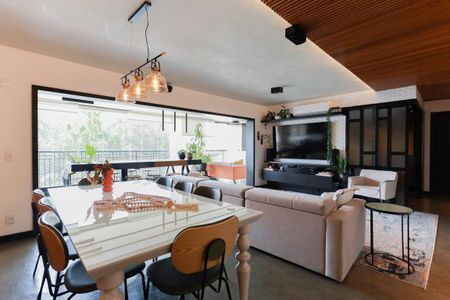Apartamento à venda com 196m², 3 quartos e 3 vagasSala